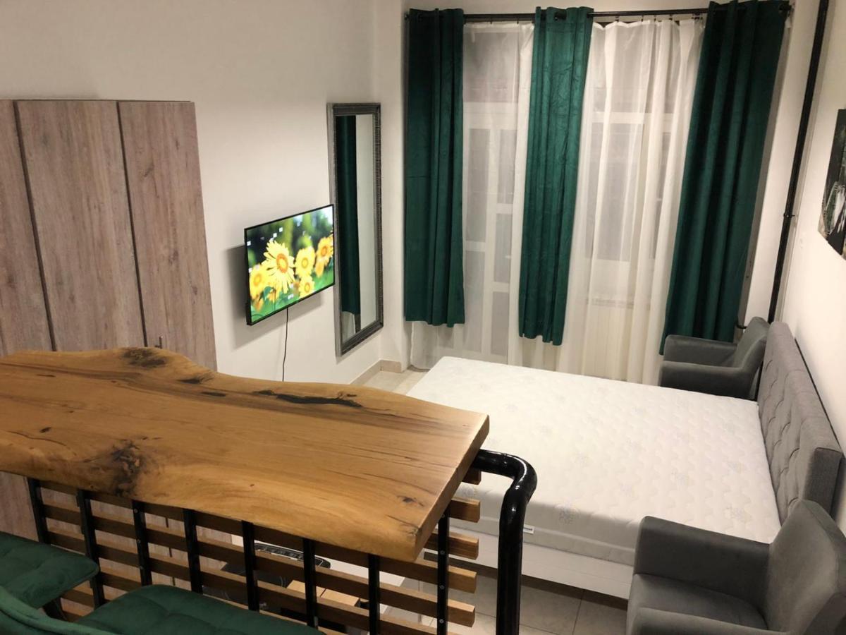 Kosa Apartamento Bezanija Exterior foto
