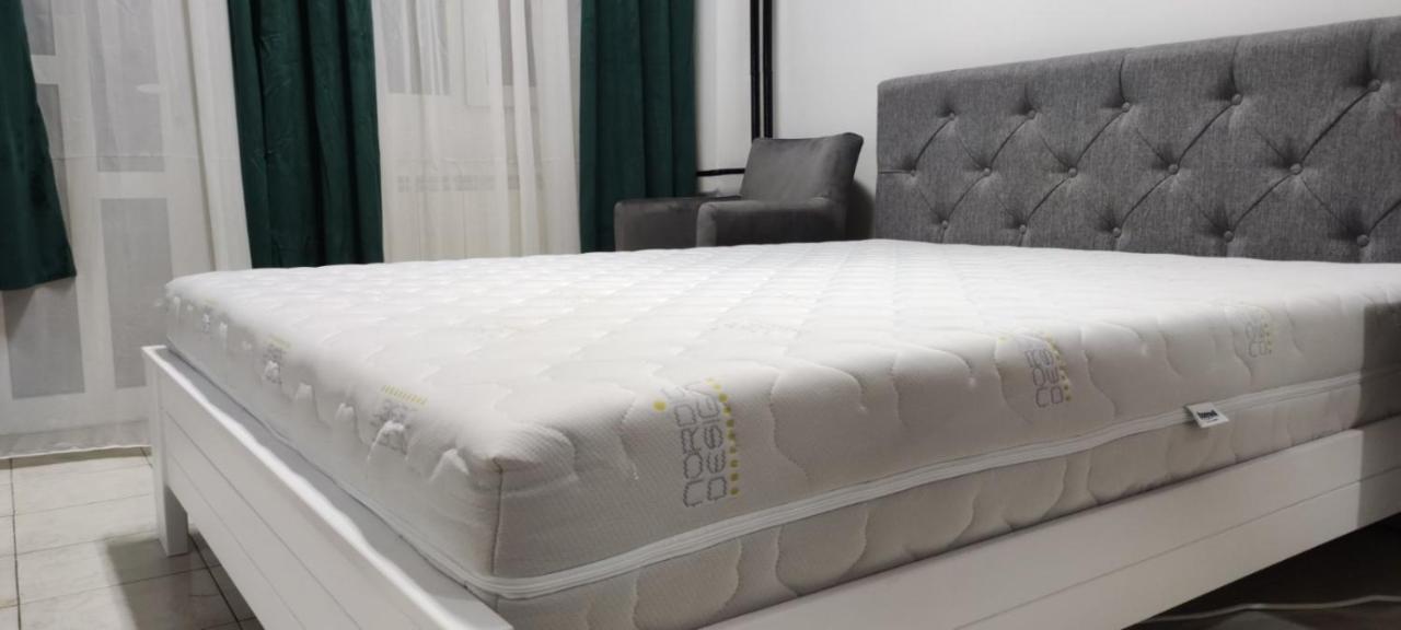 Kosa Apartamento Bezanija Exterior foto